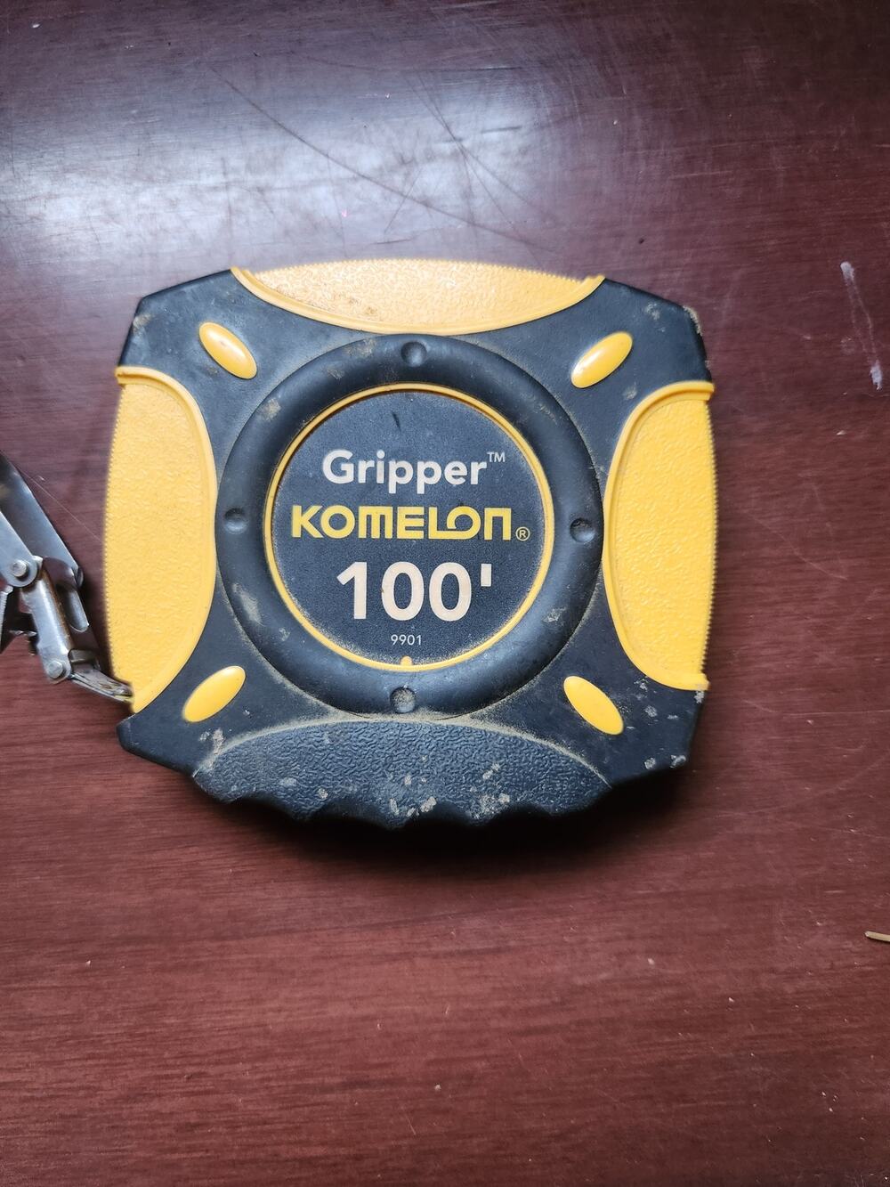 Komelon Gripper 100' Long Tape Measure Surveyor Tool